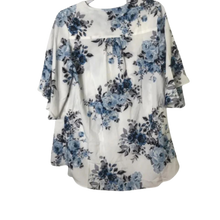 Load image into Gallery viewer, Belongsci Blue Floral Print White Blouse Size M
