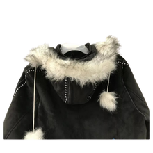 Load image into Gallery viewer, Vintage Women&#39;s Ameri Mode Faux Fur Embroidered Wolf Black Polyester Coat Size L
