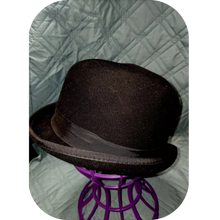 Load image into Gallery viewer, Reed Hill 90% Wool Bowler Hat Size 6 3/4 Black
